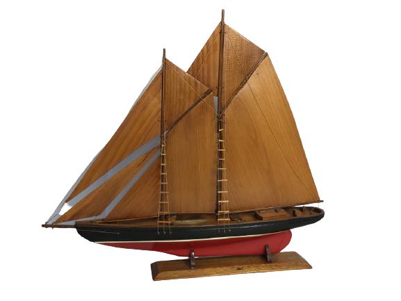 VINTAGE WOOD MODEL CUTTY/CLIPPER SHIP (1 of 7)
