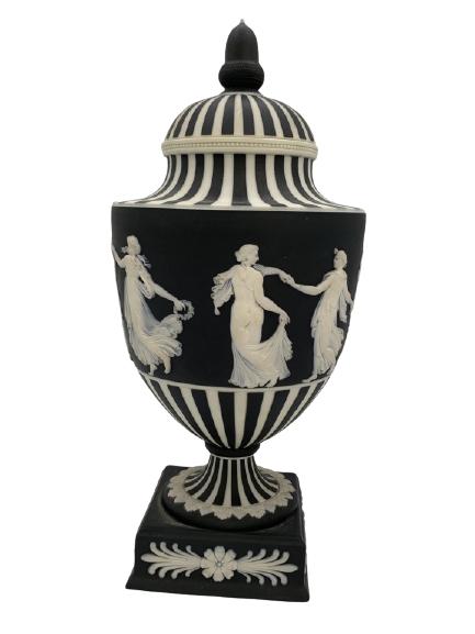 WEDGWOOD JASPERWARE BLACK COVERED URN 10" (1 of 7)