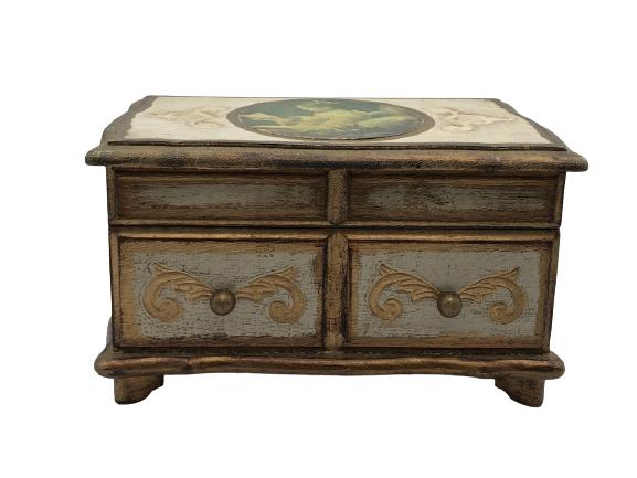 VINTAGE ORNATE WOOD HINGED BOX (1 of 6)