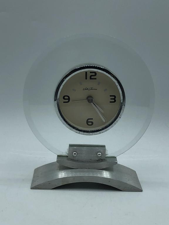 VINTAGE SETH THOMAS METAL & GLASS CLOCK: VINTAGE SETH THOMAS METAL & GLASS CLOCK - 6" HIGH WITH BASE X 5" DIAMETER- MODERN DESIGN- VERY GOOD CONDITION BUT NOT TESTED