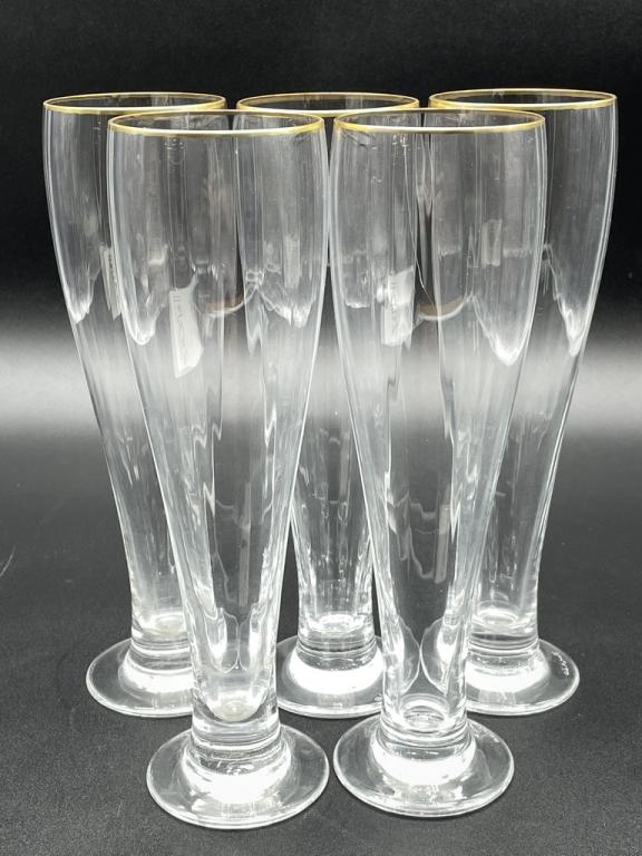 5 CARLO MORETTI GOLD RIM PILSNER GLASSES: 5 VINTAGE CARLO MORETTI GOLD RIM TALL PILSNER GLASSES | COLLECTIBLE ITALIAN GLASS BARWARE -9.5" X 2.5" APPROX-VERY GOOD CONDITION-DP92221