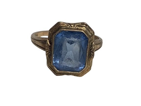 10K GOLD LADIES RING 2.3G (1 of 5)