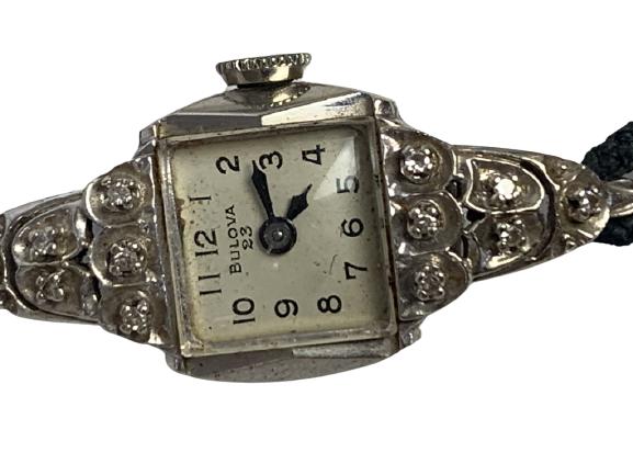 14K BULOVA LADIES VTG WATCH (1 of 6)