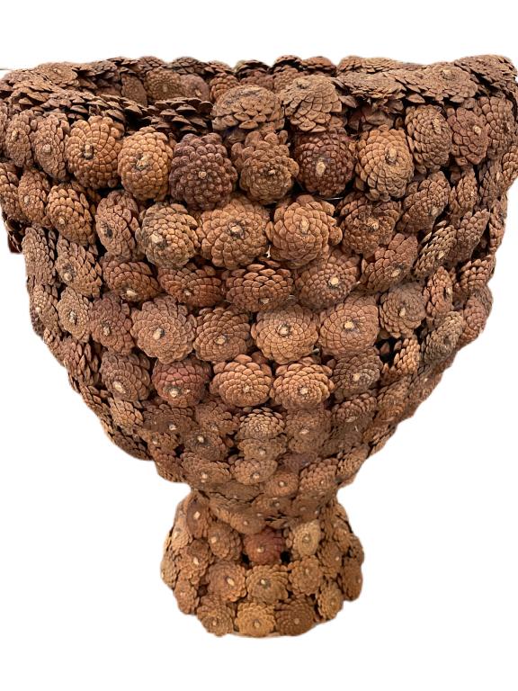 VINTAGE RUSTIC CABIN PINE CONE PLANTER 24" (1 of 5)
