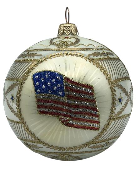 AMERICAN FLAG CHRISTMAS ORNAMENT: AMERICAN FLAG CHRISTMAS ORNAMENT