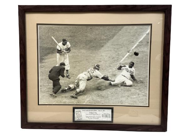 JACKIE ROBINSON STEALS HOME B/W PHOTO PRINT 28" (1 of 4)