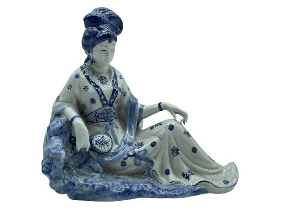 BOMBAY BLUE & WHITE CERAMIC GEISHA FIGURINE 10" (1 of 3)