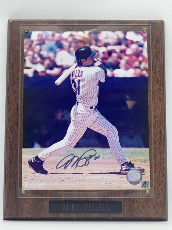 MIKE PIAZZA 13" X 10" SIGNED PHOTO (1 of 2)