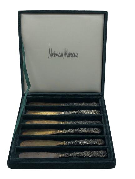 VTG NEIMAN MARCUS SILVER PLATE SPREADERS (1 of 3)