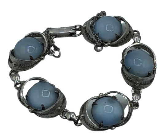 STERLING SILVER BRACELET W/ RAINBOW MOOD STONES: STERLING SILVER BRACELET STUDDED WITH RAINBOW MOON STONES- SIZE: 7.0''- WEIGHT: 20.3 GR - CONDITION: EXCELLENT- SS110421