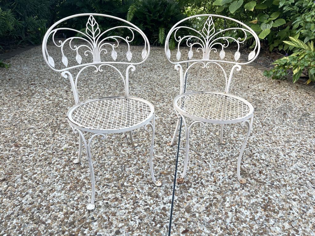 SET OF 4 HOLLYWOOD REGENCY STYLE PATIO CHAIRS (1 of 2)