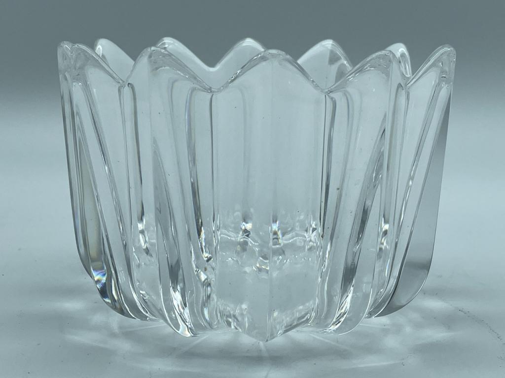 VINTAGE ORREFORS "CROWN"  CRYSTAL GLASS BOWL 5" (1 of 3)