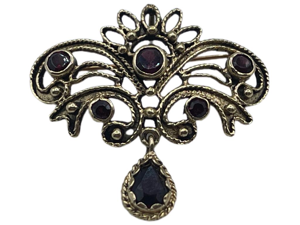 14 K GOLD AND RUBY VTG BROOCH (1 of 6)