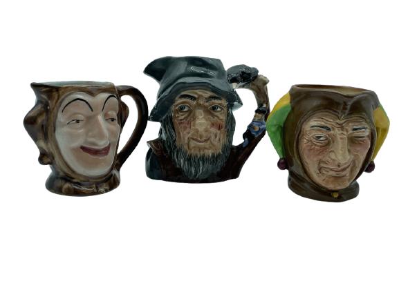 3 ASSORTED ROYAL DOULTON TOBY MUGS 2.5" (1 of 7)