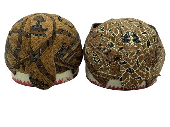 PAIR OF BALINESE SADINGE UDENG TURBANS 34.5: PAIR OF BALINESE SADINGE UDENG TURBANS-SIZE 34.5 MARKED INSIDE-VERY GOOD CONDITION WEAR CONSISTENT WITH AGE AND USE-DP117221