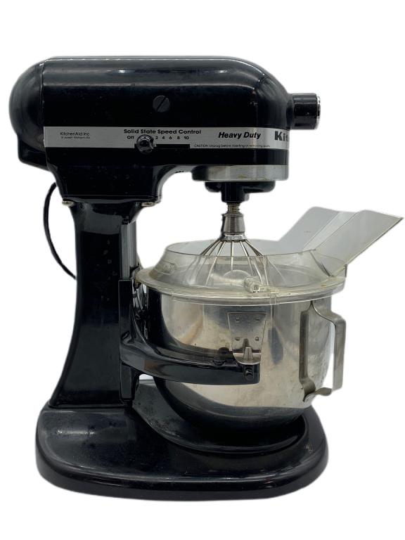 KITCHEN-AIDE BLACK MIXER (1 of 7)