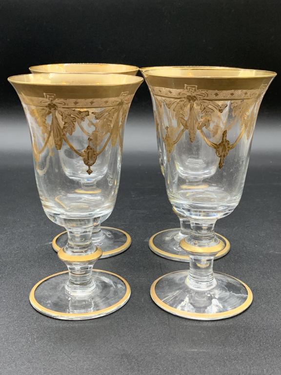SET OF 4 ITALIAN 22K GOLD ENHANCED WINE GLASSES: SET OF 4 ITALIAN 22K GOLD ENHANCED WINE GLASSES-VERY GOOD CONDITION. NO CHIPS OR CRACKS