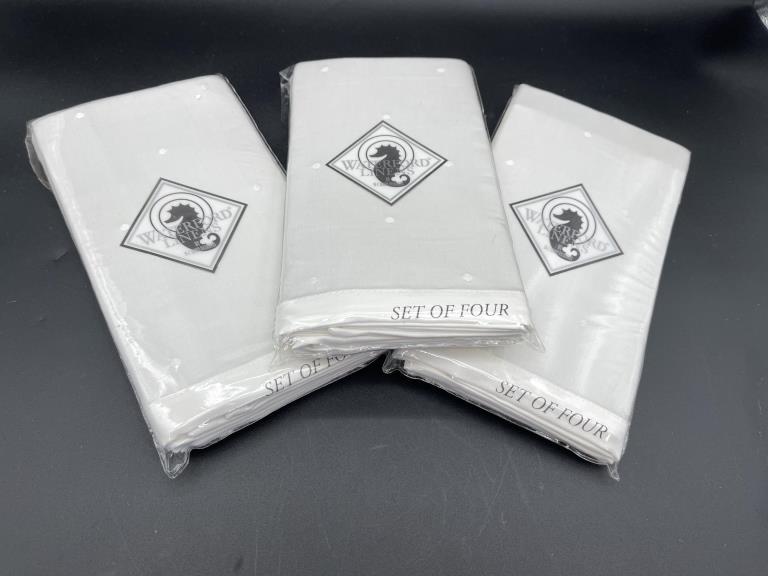 NEW! LOT OF 12 WATERFORD LINEN NAPKINS: LOT OF 12 WATERFORD LINEN NAPKINS -NEW IN PACKAGE-JD112721