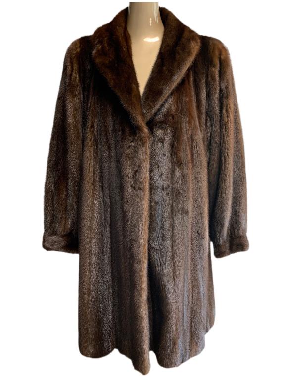 GORGEOUS VINTAGE 3/4 LENGTH MINK COAT SIZE 12 (1 of 3)