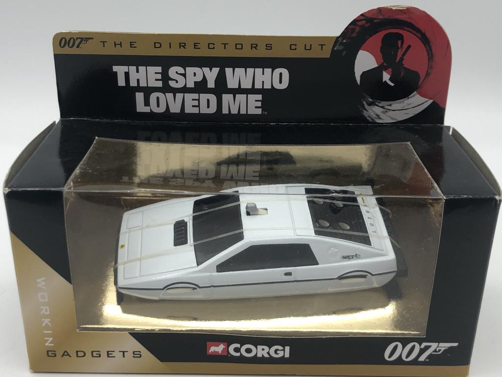 JAMES BOND 007 THE SPY WHO LOVED ME TOY CAR: JAMES BOND 007 THE SPY WHO LOVED ME TOY CAR COLLECTIBLE-NEW IN BOX-JD121021