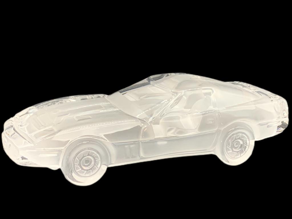 PAPERWEIGHT CRYSTAL CLEAR GLASS CAR (1 of 7)