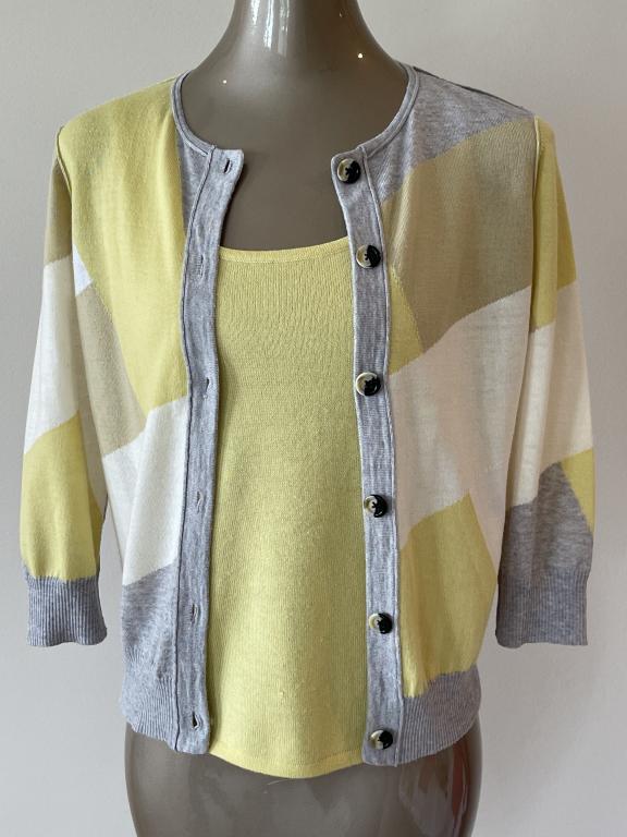 ST JOHN TWIN SET SZ S (1 of 3)