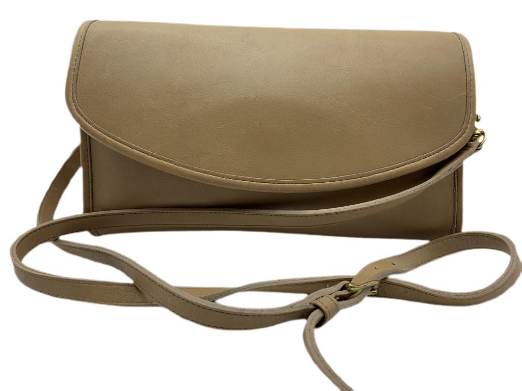 VTG COACH SADDLE COLORED HANDBAG (1 of 5)