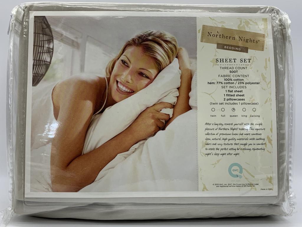 NEW NORTHERN NIGHTS QUEEN SIZE 4PC SHEET SET (1 of 2)