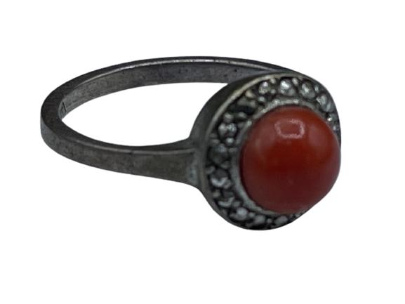 VTG 800 SILVER AND CARNELIAN RING SIZE 4.5: VTG 800 SILVER AND CARNELIAN RING SIZE 4.5 - 2.5 GRAMS