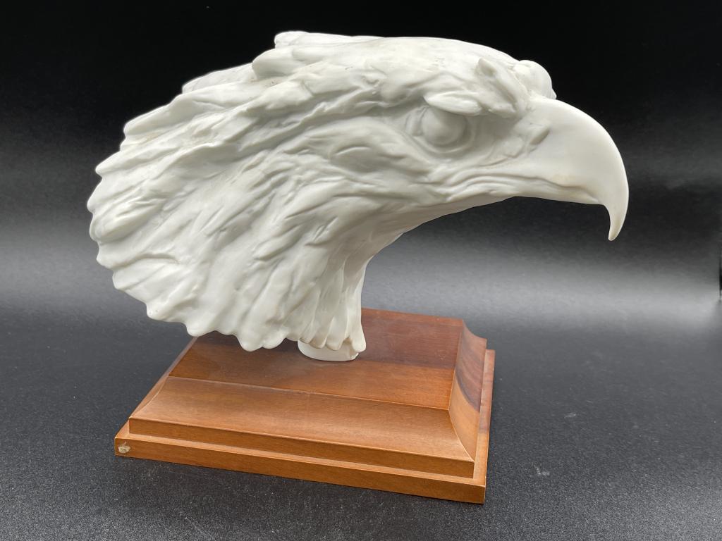 KAISER BISQUE EAGLE BUST ON WOOD PEDESTAL (1 of 5)
