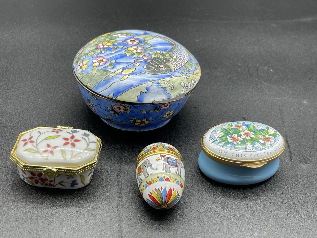LOT OF 4 HANDPANTED NOVELTY KEEPSAKE PILL BOXES: LOT OF 4 HANDPANTED NOVELTY KEEPSAKE PILL BOXES