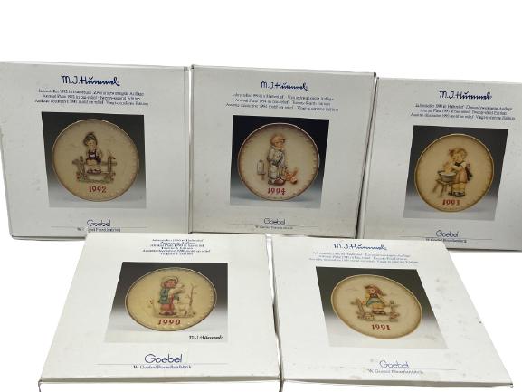 LOT OF 5 COLLECTOR HUMMEL PLATES IN ORG BOXES (1 of 1)