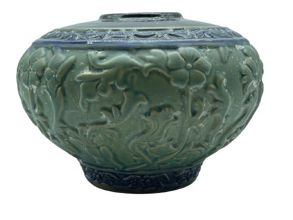 VINTAGE MAJOLICA CERAMIC ROUND COMPOTE VASE 9" (1 of 5)