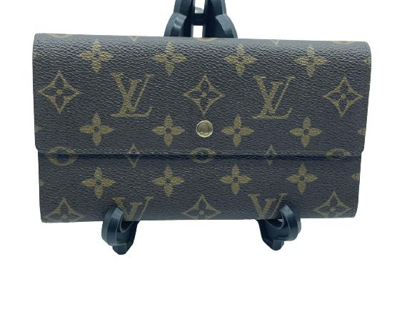 VTG LOUIS VUITTON MONOGRAM INTERNATIONAL WALLET (1 of 3)