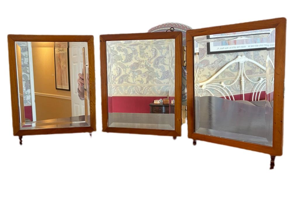 FOLDING THREE PART MIRROR (1 of 1)
