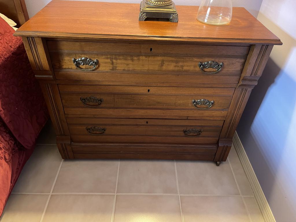 3 DRAWER NIGHTSTAND (1 of 1)