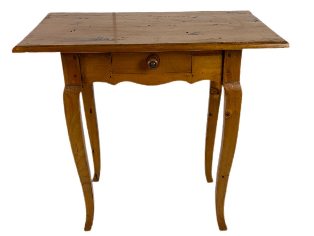 VINTAGE OAK SINGLE DRAWER SIDE TABLE (1 of 1)