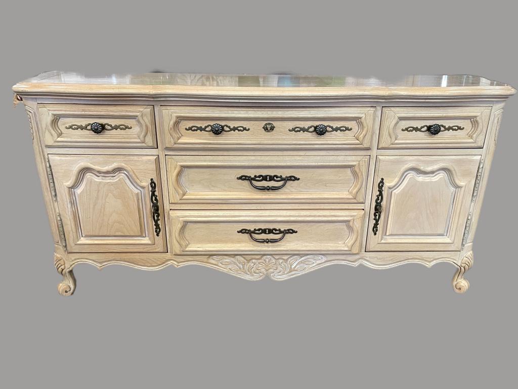 VTG FRENCH  REGENCY STYLE BUFFET OR CONSOLE (1 of 5)