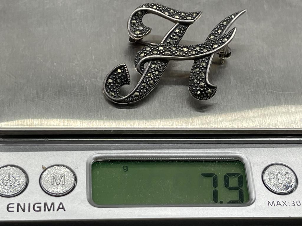 VINTAGE MARCASITE STERLING "H" BROOCH: VINTAGE MARCASITE STERLING "H" BROOCH