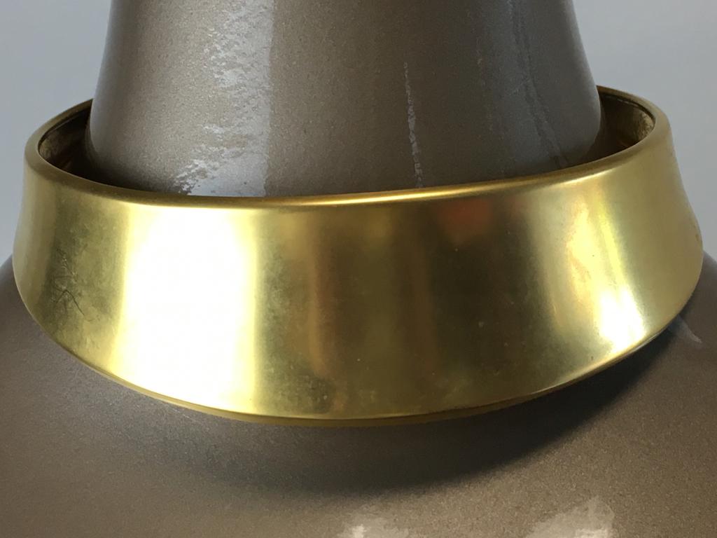 VINTAGE GOLD METAL CUFF COLLAR CHOKER: VINTAGE GOLD METAL CUFF COLLAR CHOKER DIAM: 5"VERY GOOD VINTAGE CONDITION