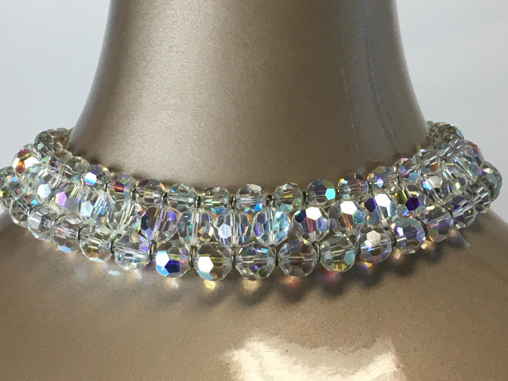VINTAGE MULTI LAYERED GLASS BEADED CHOKER COLLAR (1 of 3)