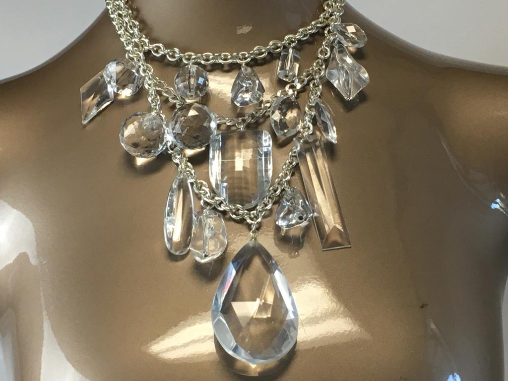 VINTAGE MULTI LAYERED CENTERPIECE NECKLACE 14" (1 of 2)