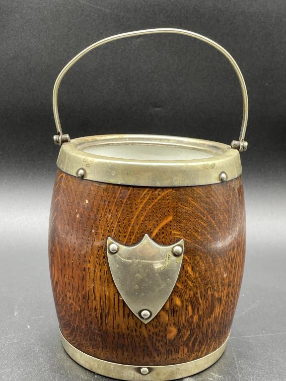 ANTIQUE ENGLISH SILVER PLATE & OAK BISCUIT BARREL (1 of 4)