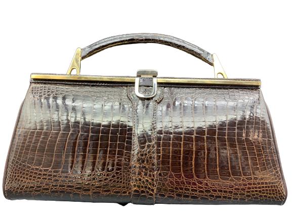 VTG EMBOSSED BROWN REPTILE CLUTCH HANDBAG (1 of 7)
