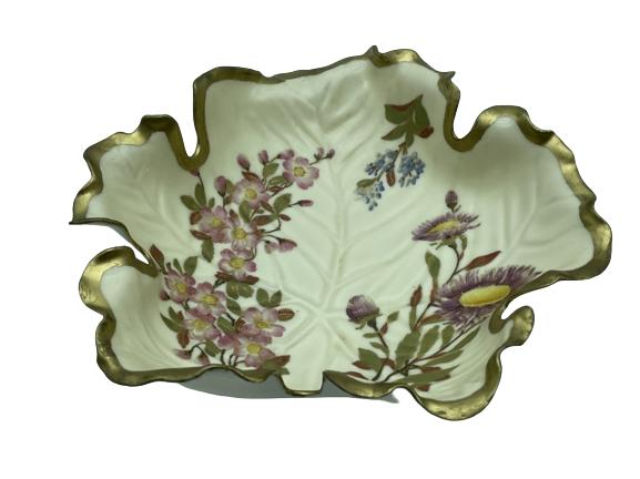 ANTIQUE ROYAL WORCESTER RUFFLED PLATE 10": JAMES HADLEY ROYAL WORCESTER RUFFLED PLATE / SCALLOPED EDGE BOWL-STAMPED 712-C.1889-3" X 10" DIAMETER APPROX-VERY GOOD CONDITION-DP22322