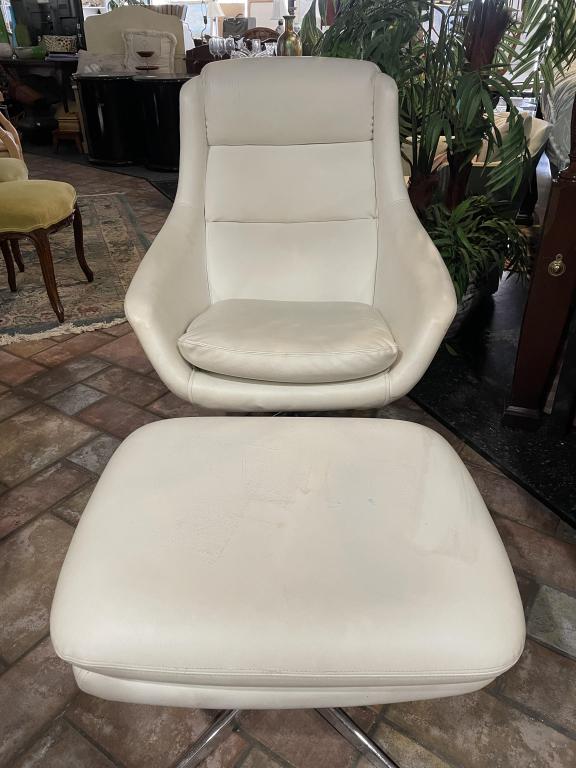 OVERMAN SPACE AGE EGG POD CHAIR & OTTOMAN 36": OVERMAN SPACE AGE EGG POD CHAIR & OTTOMAN MANNER OF ARNE JACOBSEN-36" X 29" X 34" APPROX TO CHAIR, 16"X 22" X 19" APPROX TO OTTOMAN-SIGNED ON BOTTOM-VINTAGE CONDITION, WEAR, WEAR TO CUSHION, DISCOLORA