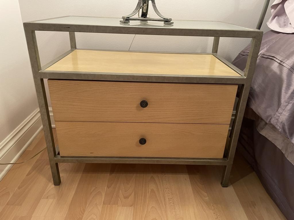 DREXEL STUDIO NIGHT STAND END TABLE DRESSER 31" (1 of 1)