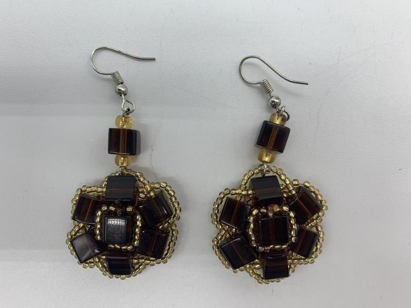 STUNNING TOPAZ TONE GLASS BEAD EARRINGS (1 of 3)