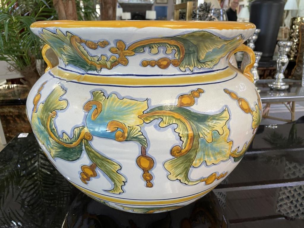 MASART MAJOLICA STYLE CERAMIC URN PLANTER 16" (1 of 4)
