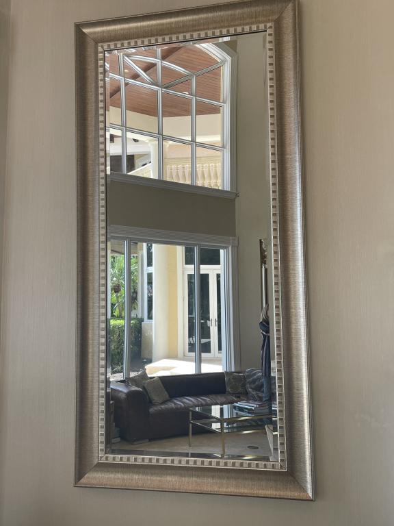 ELEGANT GOLD FRAMED MODERN DESIGNER MIRROR (1 of 3)